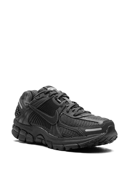 Nike Zoom Vomero 5 “Triple Black”