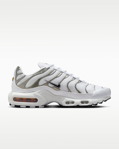 Nike Air Max Plus “Black Gradient Red