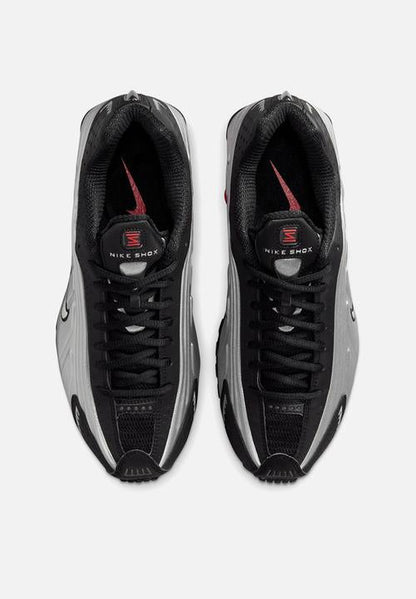 Nike Shox R4 “Black/Metallic Silver”