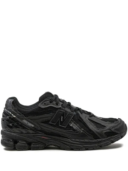 New Balance 1906R “Black”