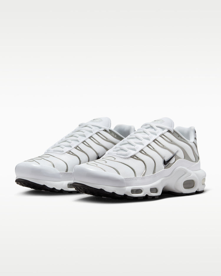 Nike Air Max Plus “Black Gradient Red