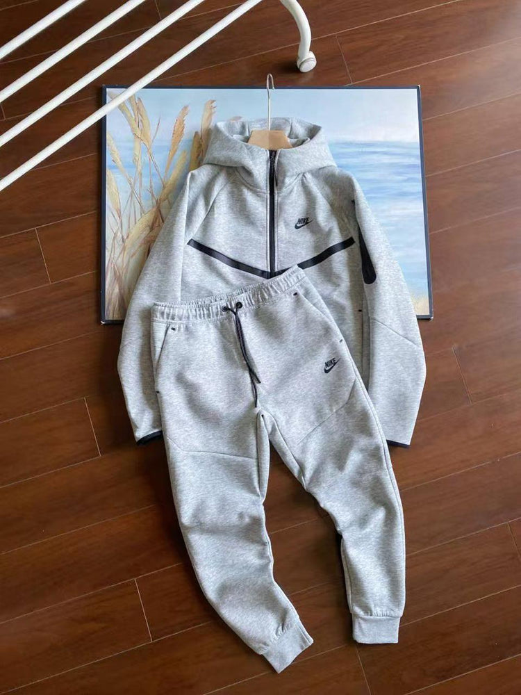 NIKE TECH FLEECE “GREY