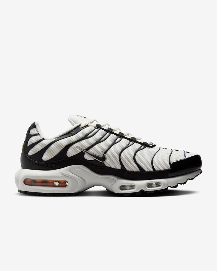 Nike Air Max Plus “Black Phantom”