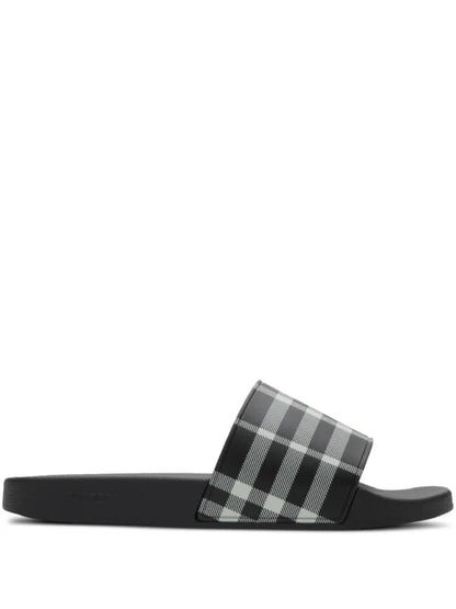 Burberry Vintage/New Season Check slides