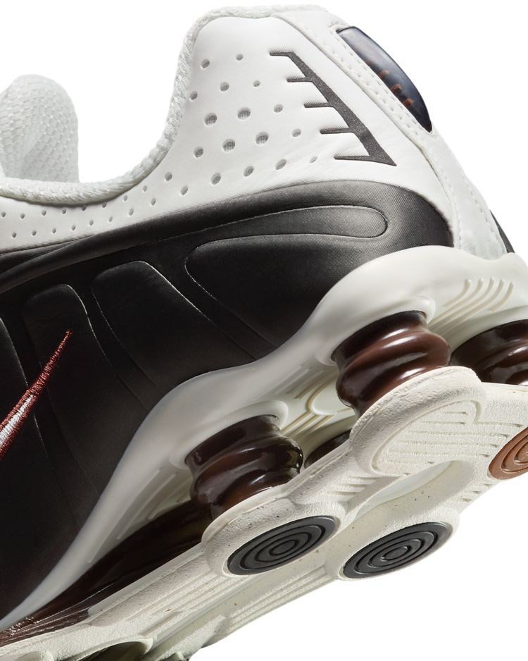 Nike Shox R4 “Sail/Black/Brown”