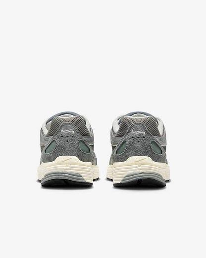 Nike P-6000 “Metallic silver”