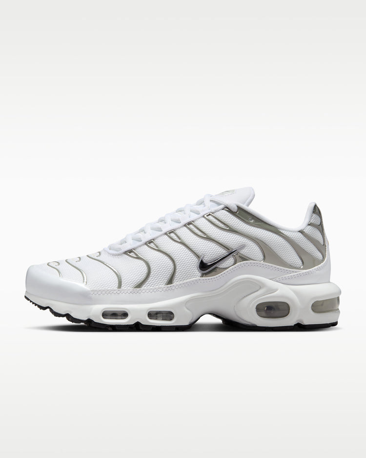 Nike Air Max Plus “Black Gradient Red