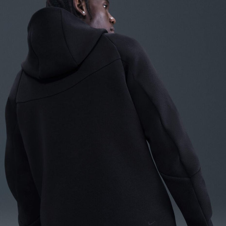NIKE TECH FLEECE “BLACK