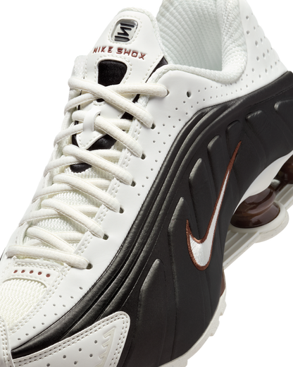 Nike Shox R4 “Sail/Black/Brown”
